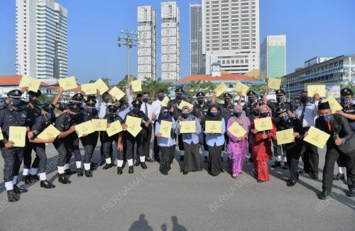 DATUK KAMARUL ZAMAN MAMAT
