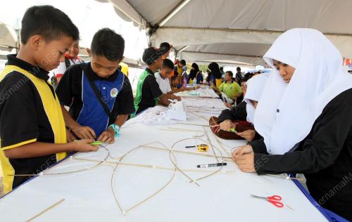 JB02_26022014_LAYANG-LAYANG