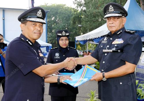 JB02_26052015_POLIS