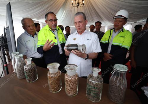 DATUK SERI FADILLAH YUSOF