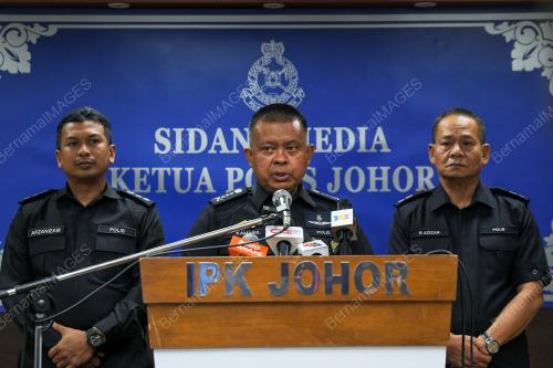 DATUK KAMARUL ZAMAN MAMAT