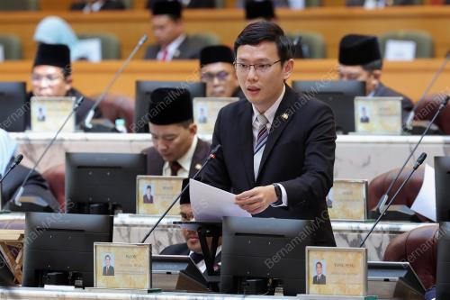 LEE TING HAN