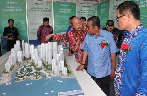 JB02_27072015_MB-PECAH_TANAH
