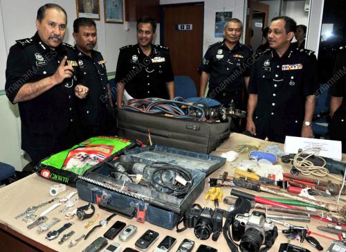 DATUK MOHD MOKHTAR MOHD SHARIFF