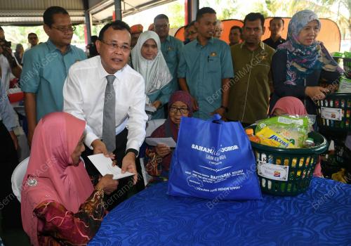 JB02_27092018_BANTUAN_BANJIR