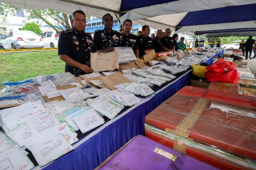 DATUK KAMARUL ZAMAN MAMAT