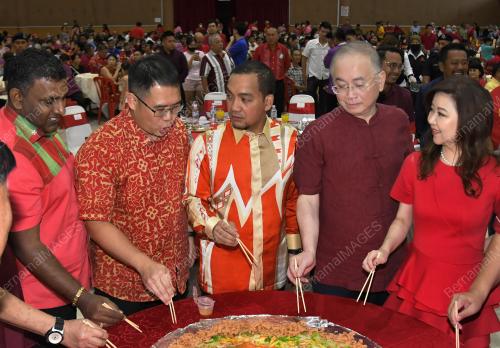 DATUK ONN HAFIZ GHAZI