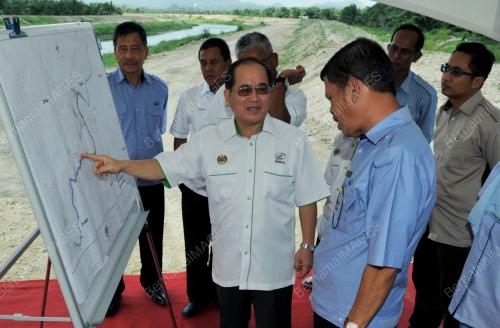 JB02_29012013_SUNGAI_PAGOH