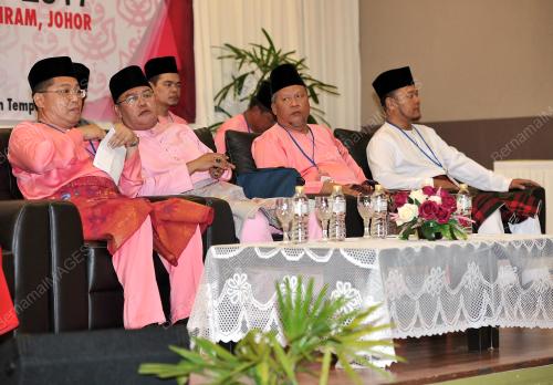 JB02_29072017_UMNO_TEBRAU_BN201707271067