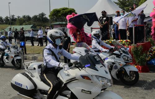 DATUK KAMARUL ZAMAN MAMAT