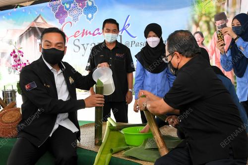 DATUK ONN HAFIZ GHAZI 