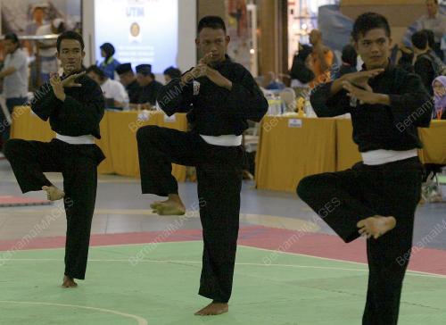 PENCAK SILAT