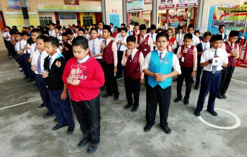 JB02_30092014_UPSR_SK_STAR_1