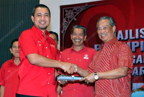 TAN SRI MUHYIDDIN YASSIN