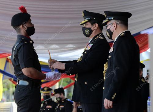 TAN SRI AZAM BAKI