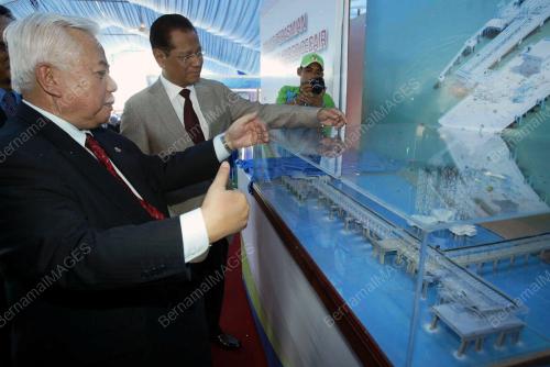 ABDUL GHANI OTHMAN