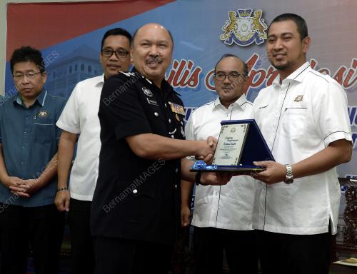 JB03_0080919_APRESIASI_BN201909070354_08092019