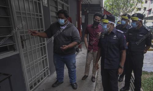 DATUK AYOB KHAN MYDIN PITCHAY
