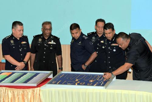 DATUK AYOB KHAN MYDIN PITCHAY