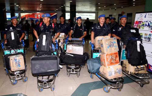 JB03_02042013_POLIS_PULANG