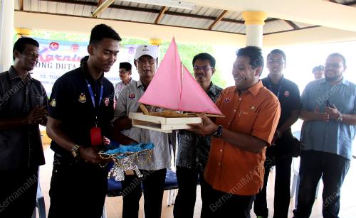 JB03_04022017_ISMAIL
