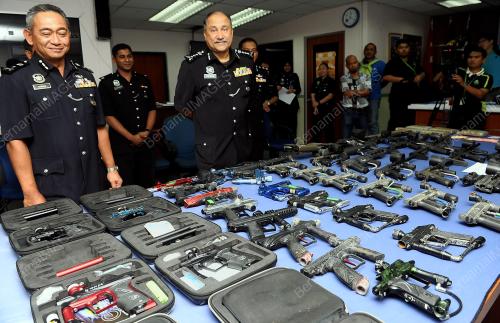 JB03_04032015_POLIS_JOHOR
