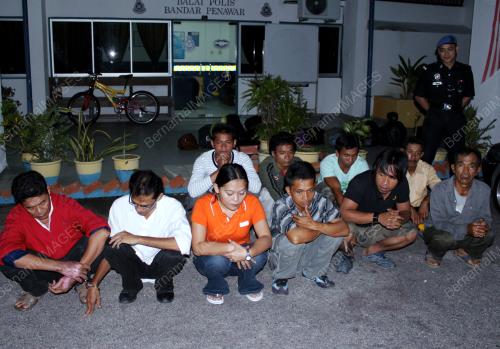 PENDATANG TANPA IZIN