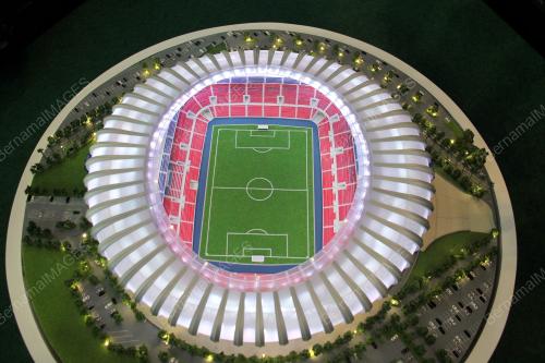 JB03_04082017_STADIUM_BOLA