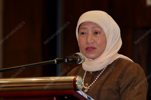 DATUK SERI NANCY SHUKRI 