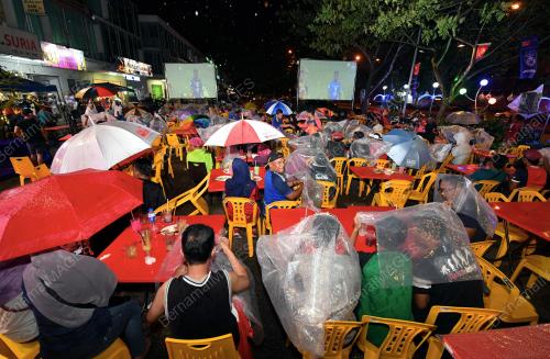 JB03_04112017_TINJUAN_PIALA_MALAYSIA