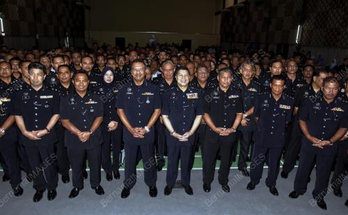 JB03_05062017_NAIK_PANGKAT_BN201706025709