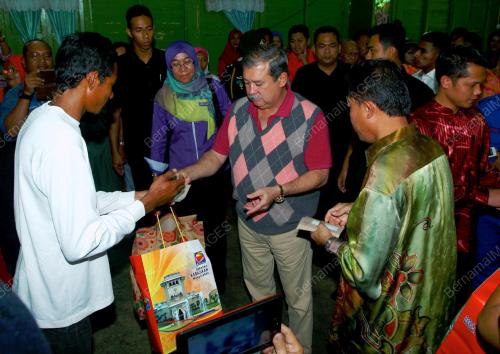 JB03_05122013_SULTAN_BANJIR