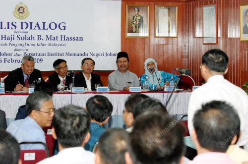 SOLAH MAT HASSAN