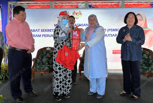 ZURAIDAH KAMARUDDIN
