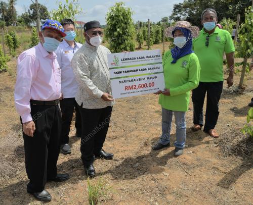 DATUK DR MOHD KHAIRUDDIN AMAN RAZALI