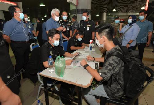 DATUK SERI HAMZAH ZAINUDIN