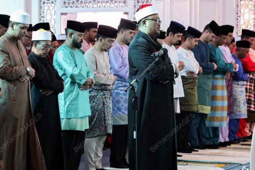 TUNKU MAHKOTA ISMAIL