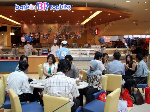 BASKIN ROBBINS