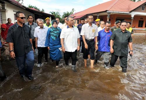 JB03_07112012_TPM_BANJIR