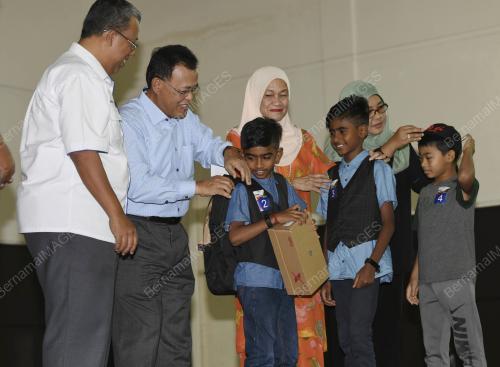 JB03_07122018_SEKOLAH