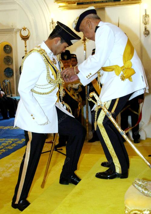SULTAN ISKANDAR