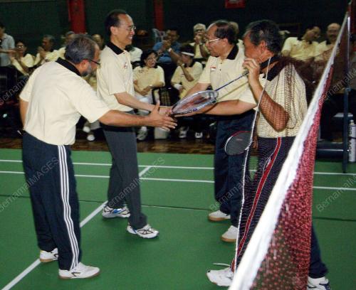 DR RAIS YATIM