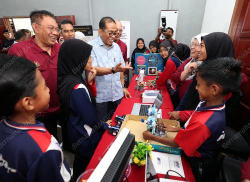 DATUK SERI MOHAMAED KHALED NORDIN