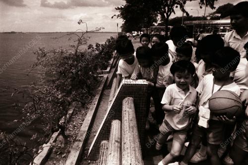 PELAJAR SEKOLAH KEBANGSAAN WOODLANDS