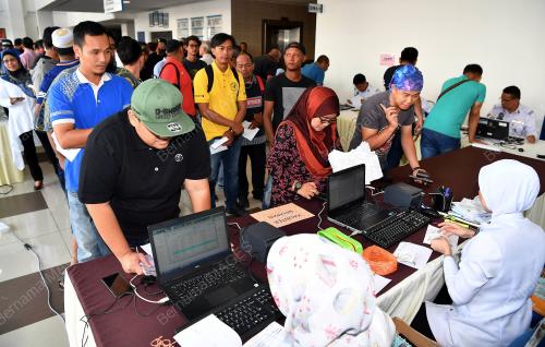 JB03_09032019_HARI_PELANGGAN-_N201903082777