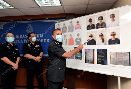 DATUK AYOB KHAN MYDIN PITCHAY