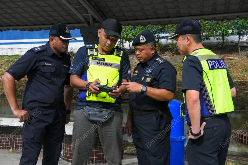 DATUK KAMARUL ZAMAN MAMAT