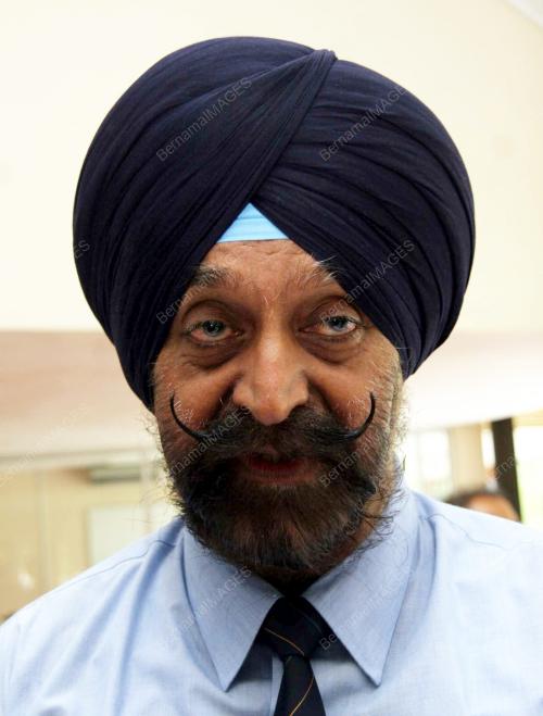 DR HARJIT SINGH