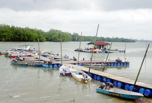 JB03_09102014_KAMPUNG_NELAYAN
