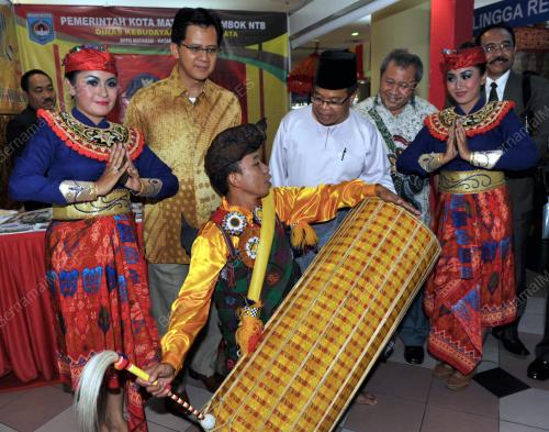JB03_10052013_EXPO_INDONESIA